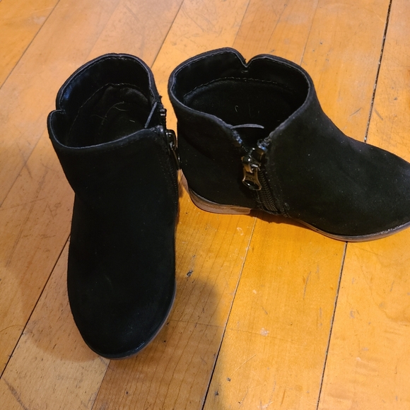 Brown and Black Kids Boots - Picture 6 of 7